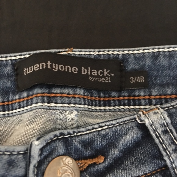 Ripped jeans - Picture 4 of 5